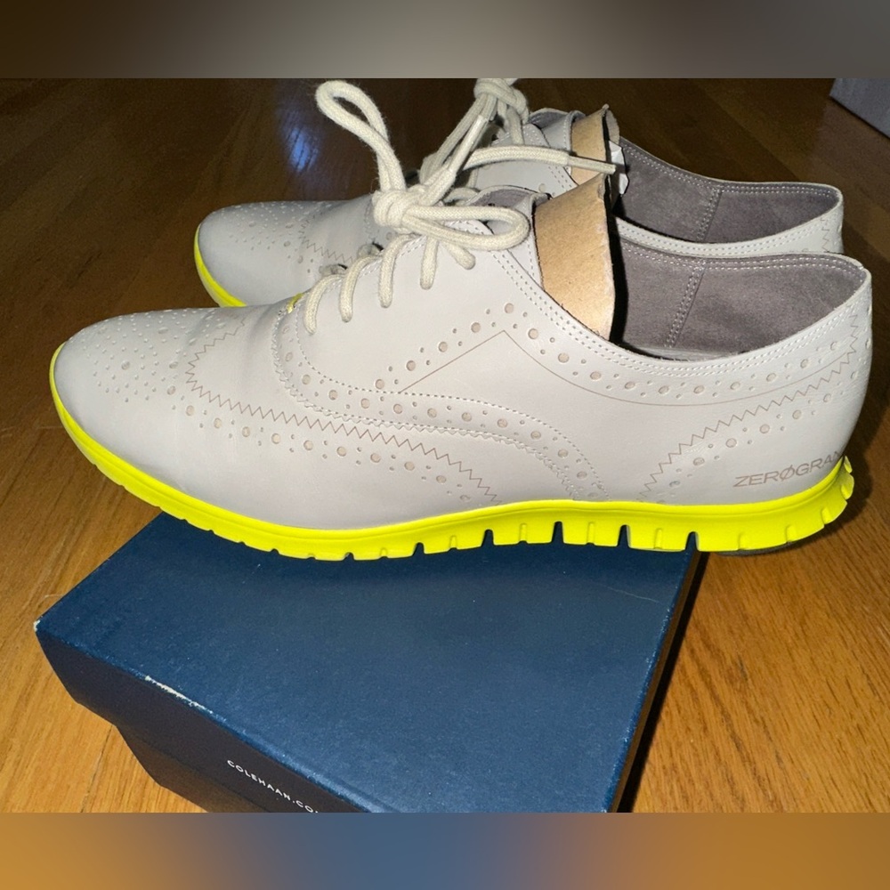 Cole Haan Women's ZeroGrand Wing Oxford  9 B Leather Paloma Volt